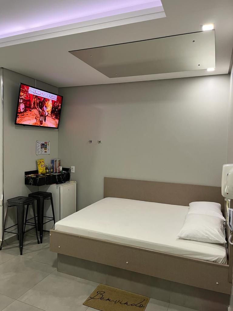 Motel Drive In T - Prolongamento Da Avenida Getulio Vargas Facil Acesso Ao Shopping Patio Chapecó Eksteriør billede